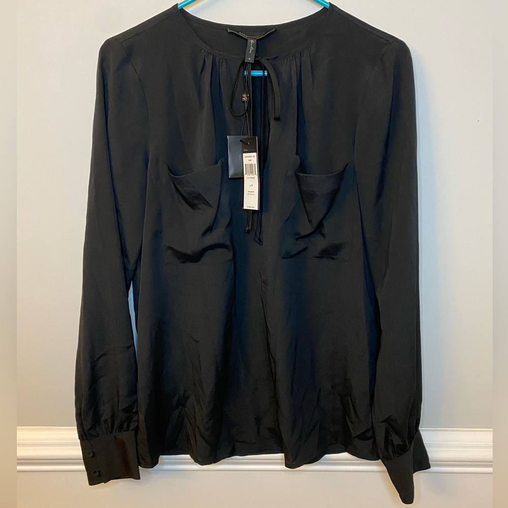 New BCBG Maxazria women’s long sleeve top size Small